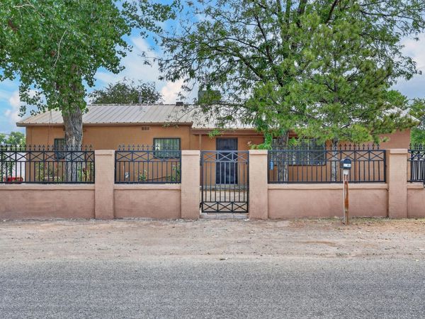 5648 Greer Loop Loop SW, Albuquerque, NM 87105