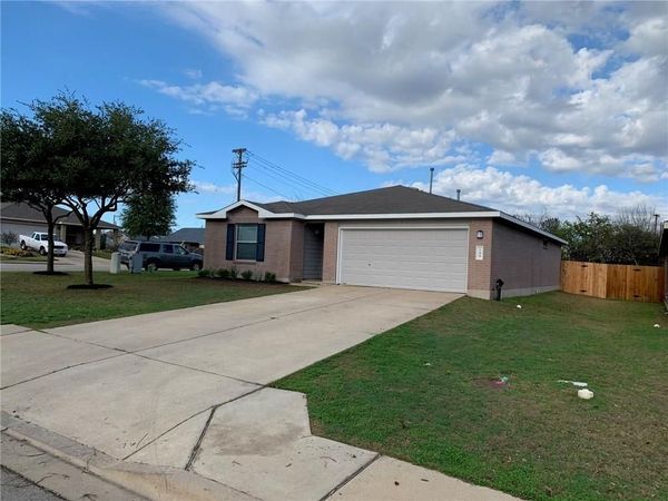 144 Star Of Texas DR, Kyle, TX 78640