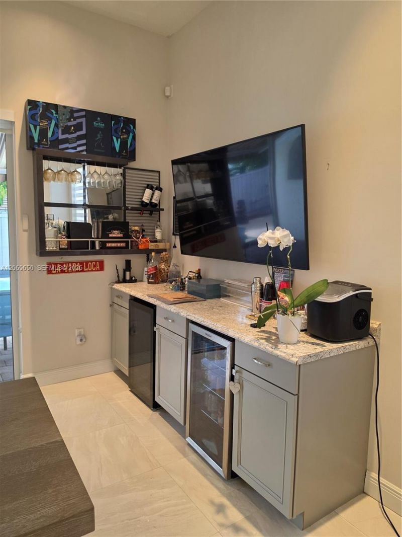 Please Call For Address, Miami, FL 33187 Photo