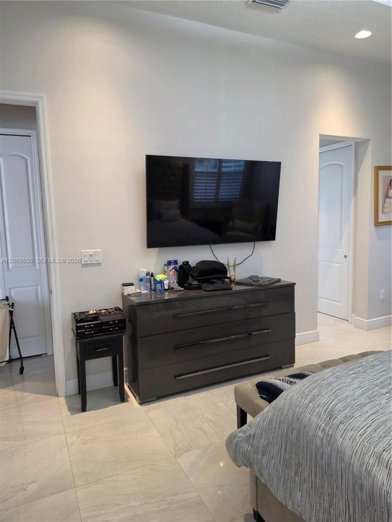 Please Call For Address, Miami, FL 33187 Photo