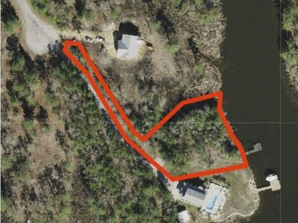 447 Tarpon Pointe Road, Bath, NC 27808