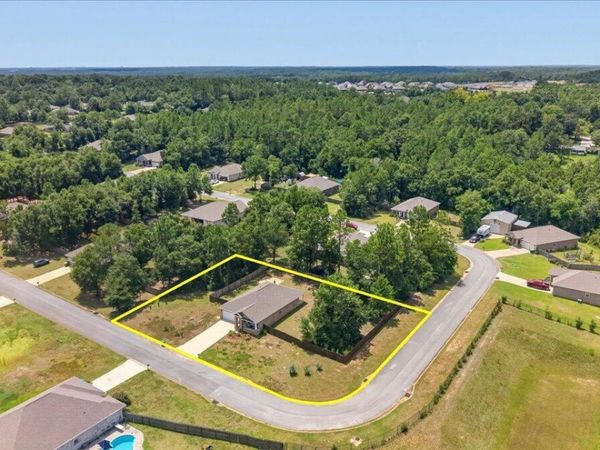 3485 Sparco Drive, Crestview, FL 32539