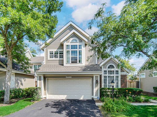 2033 N Evergreen Avenue, Arlington Heights, IL 60004
