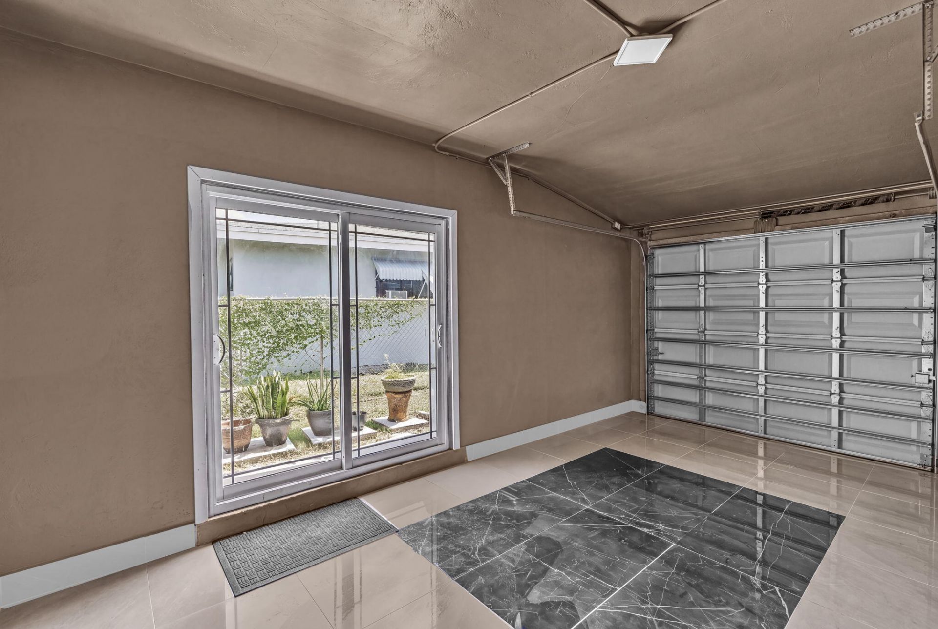 721 Fairway Drive, Plantation, FL 33317 Photo