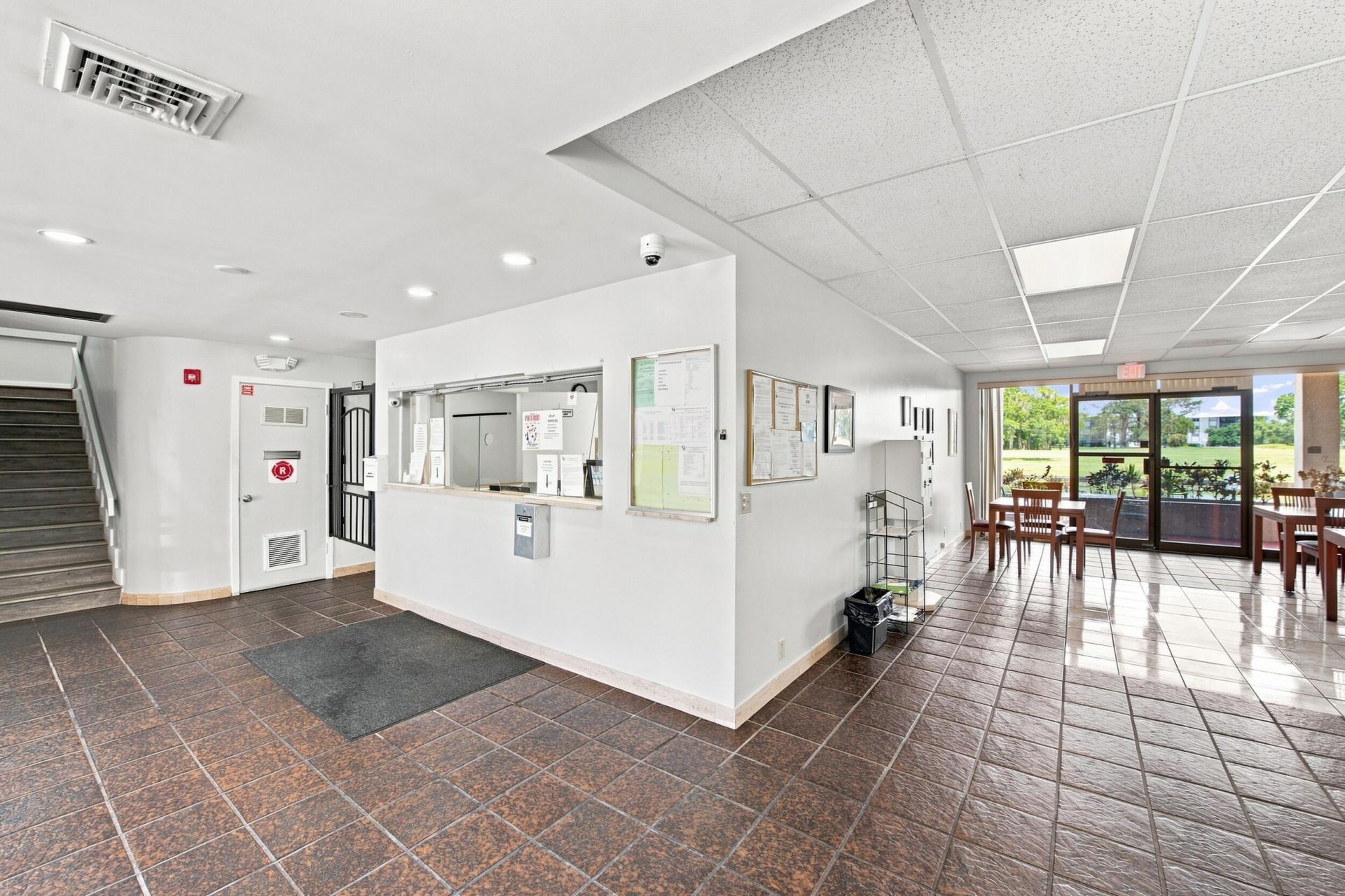 3601 Inverrary Drive, Unit 107, Lauderhill, FL 33319 Photo