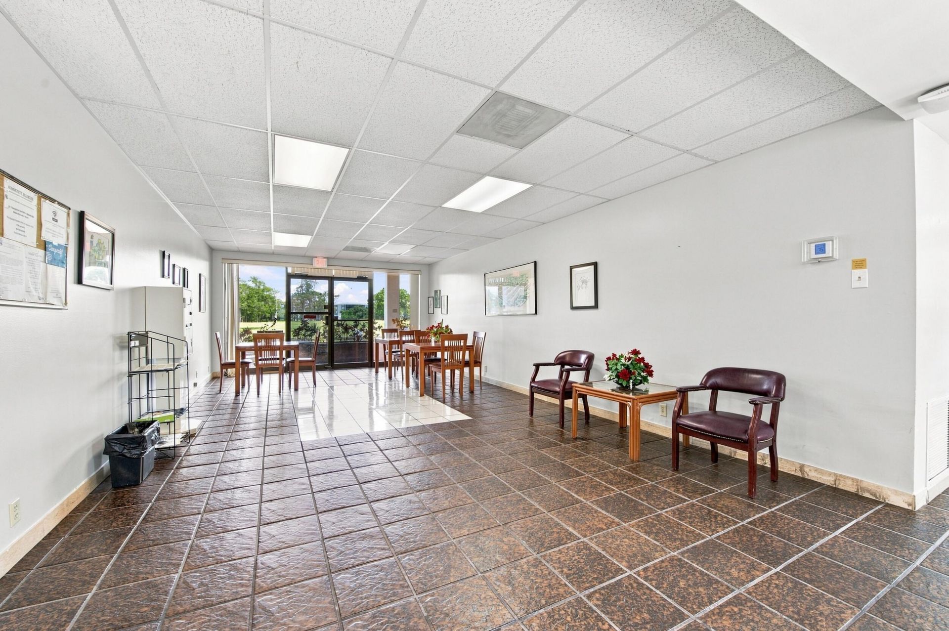 3601 Inverrary Drive, Unit 107, Lauderhill, FL 33319 Photo