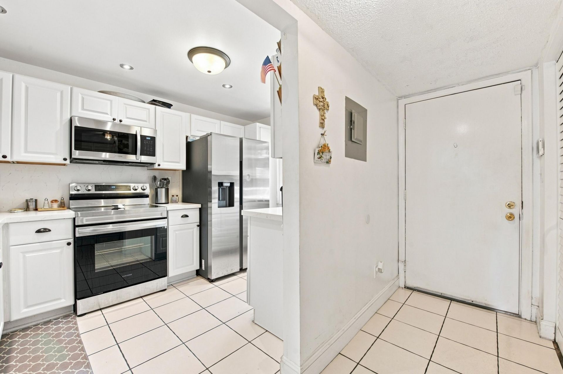 3601 Inverrary Drive, Unit 107, Lauderhill, FL 33319 Photo