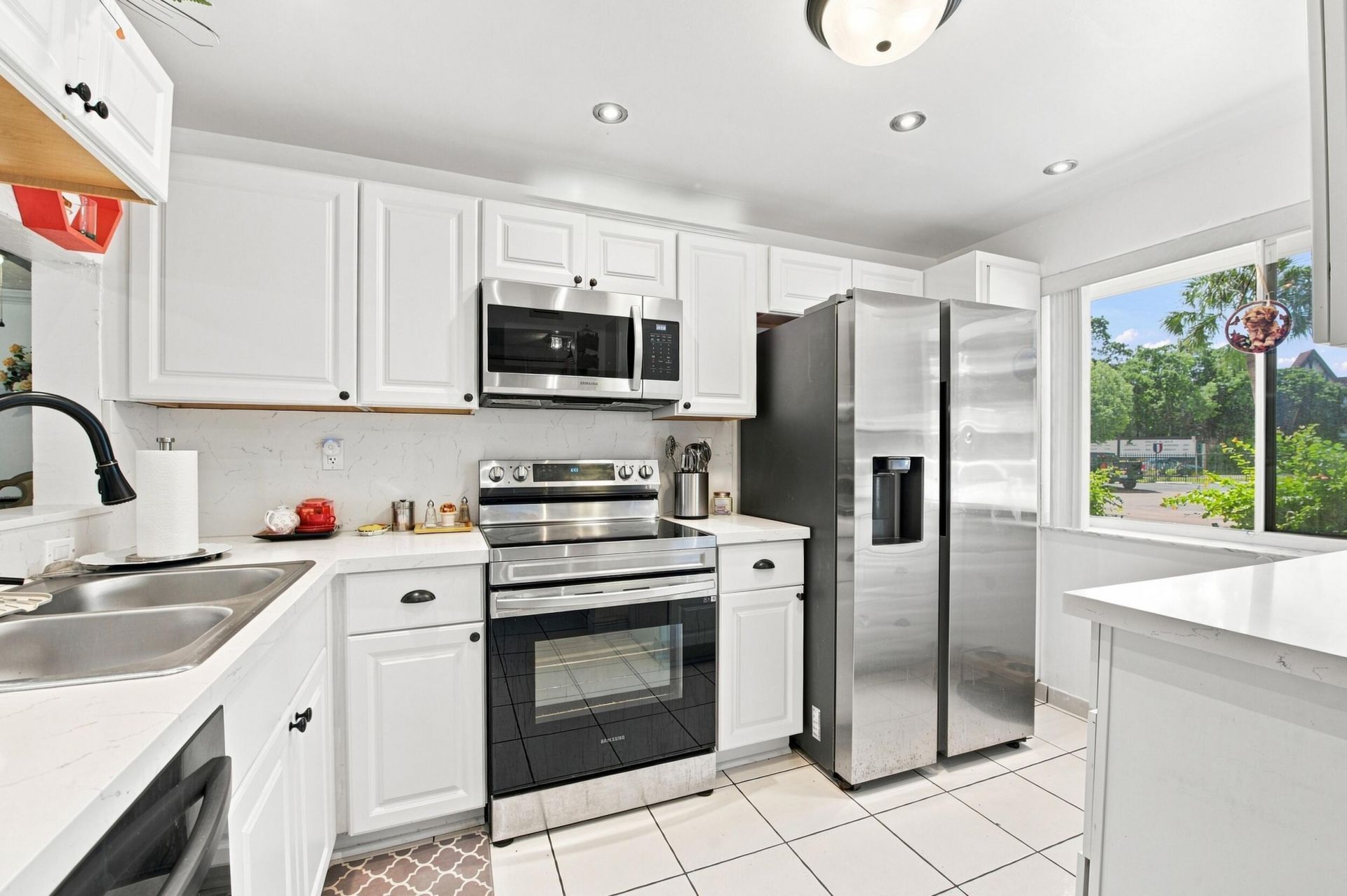 3601 Inverrary Drive, Unit 107, Lauderhill, FL 33319 Photo