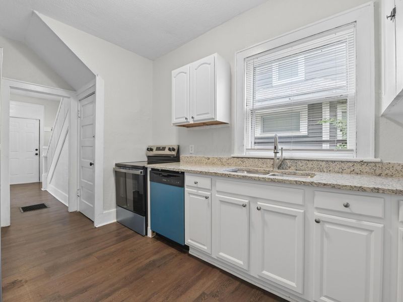 212 S Harris Avenue , Columbus, OH 43204 Photo 10