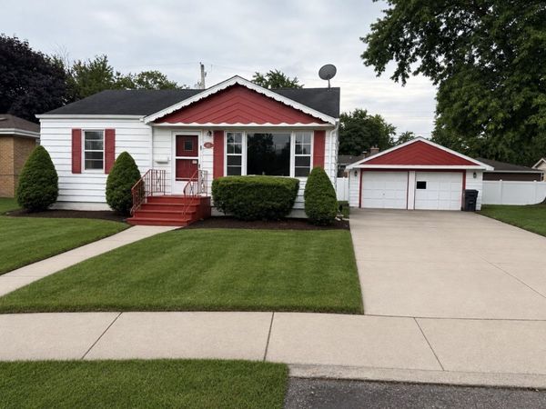 627 E 160th Court, South Holland, IL 60473