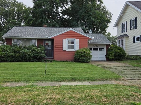 1936 E 43rd Street , Ashtabula, OH 44004