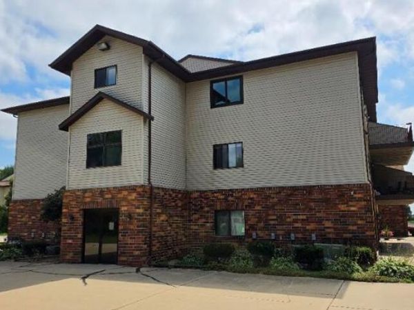 1505 E Melgaard Road, Aberdeen, SD 57401