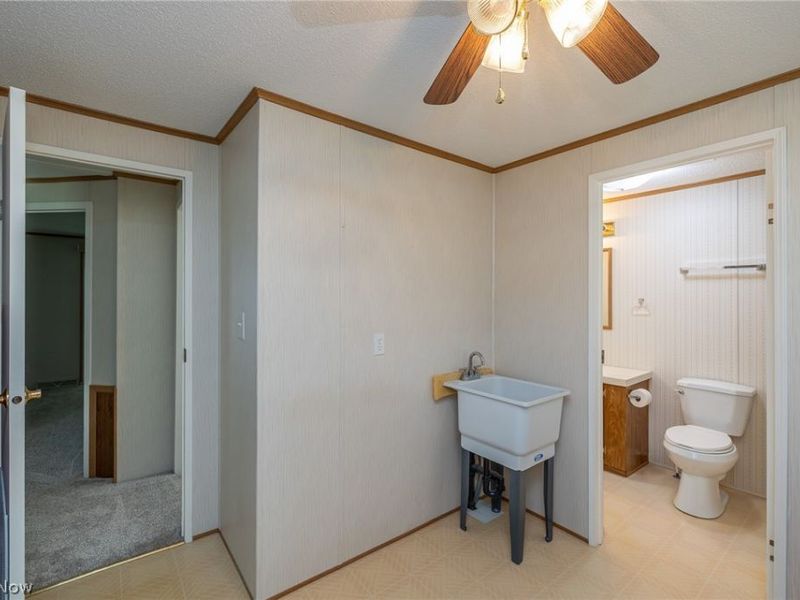 8 Jessica Lane, Olmsted Township, OH 44138 Photo 11