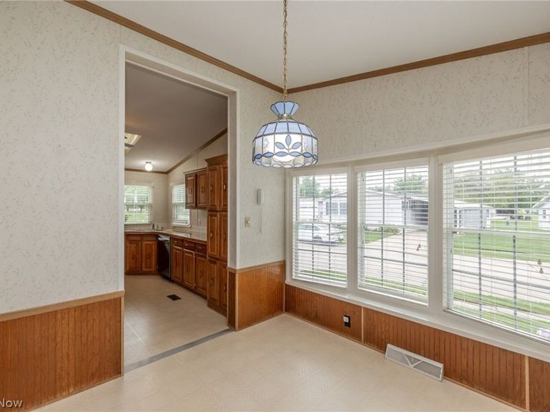 8 Jessica Lane, Olmsted Township, OH 44138 Photo 12