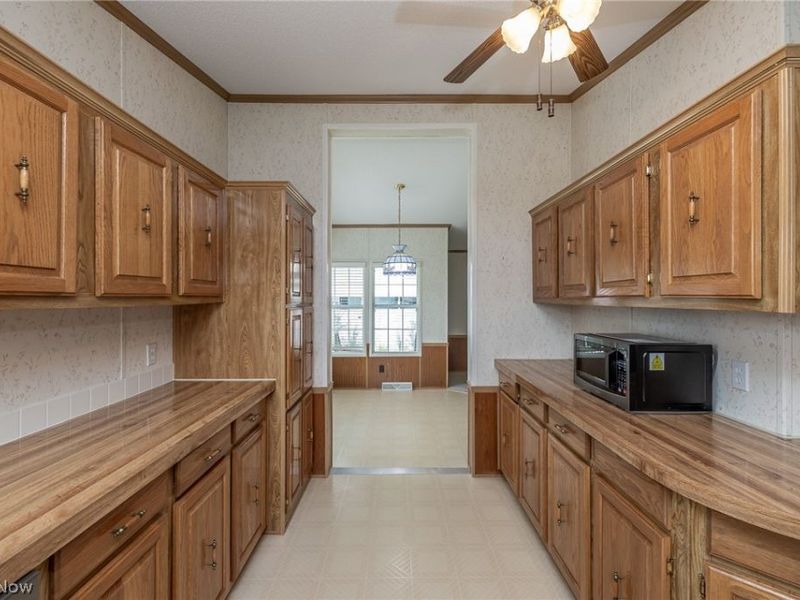 8 Jessica Lane, Olmsted Township, OH 44138 Photo 17