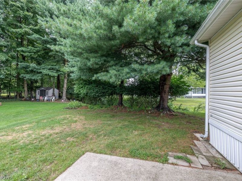 8 Jessica Lane, Olmsted Township, OH 44138 Photo 5