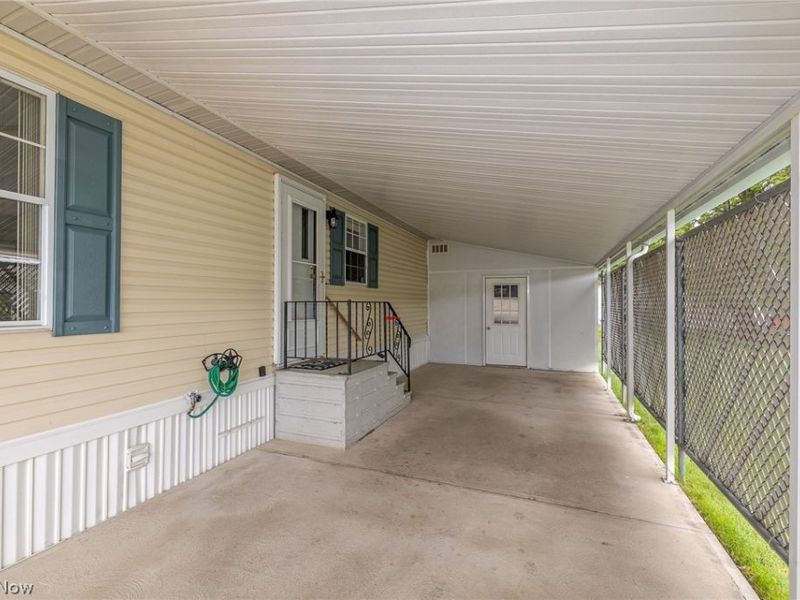 8 Jessica Lane, Olmsted Township, OH 44138 Photo 7
