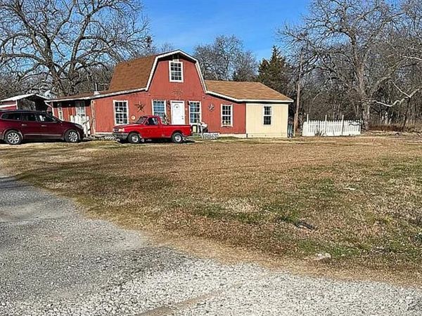 308 S Jernigan Street, Bells, TX 75414