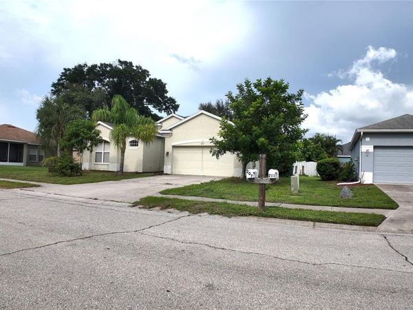 207 39TH STREET E, BRADENTON, FL 34208