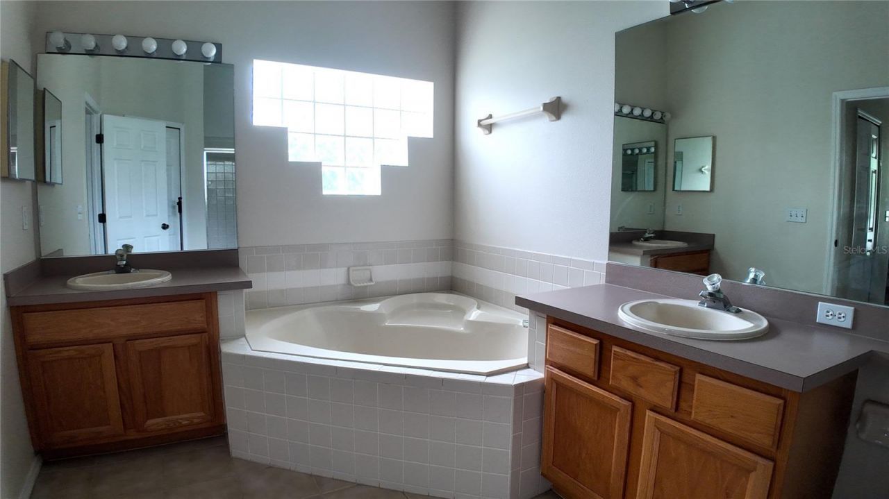 207 39th Street E, Bradenton, FL 34208 Photo