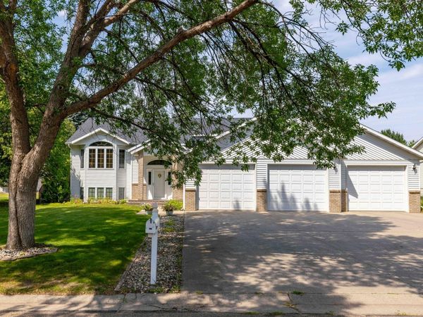 811 4th Avenue NE, Barnesville, MN 56514