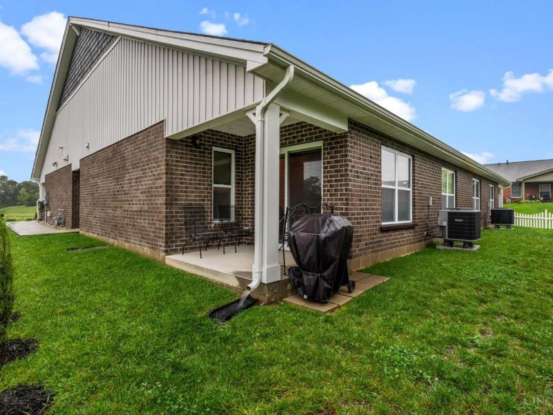 1904 Tipperary Drive, Middletown, OH 45042 Photo 3