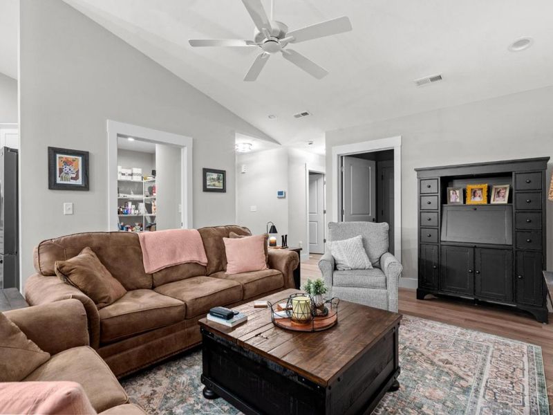 1904 Tipperary Drive, Middletown, OH 45042 Photo 8