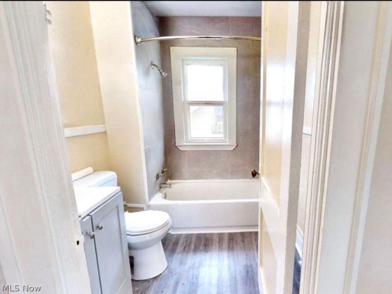 3045 E 130th Street , Unit 2/UP, Cleveland, OH 44120 Photo 11