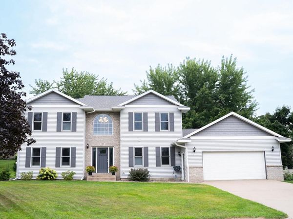 706 Liberty LANE, Holmen, WI 54636