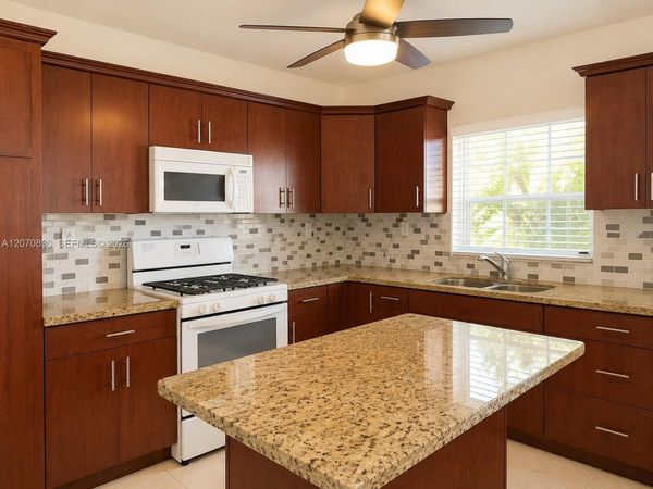 325 NE 108th St , Unit 1, Miami, FL 33161