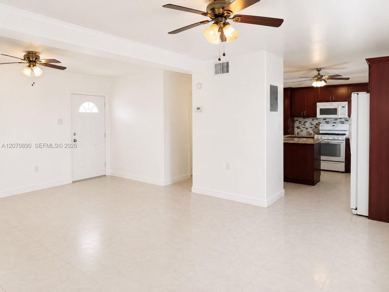325 NE 108th St , Unit 1, Miami, FL 33161 Photo