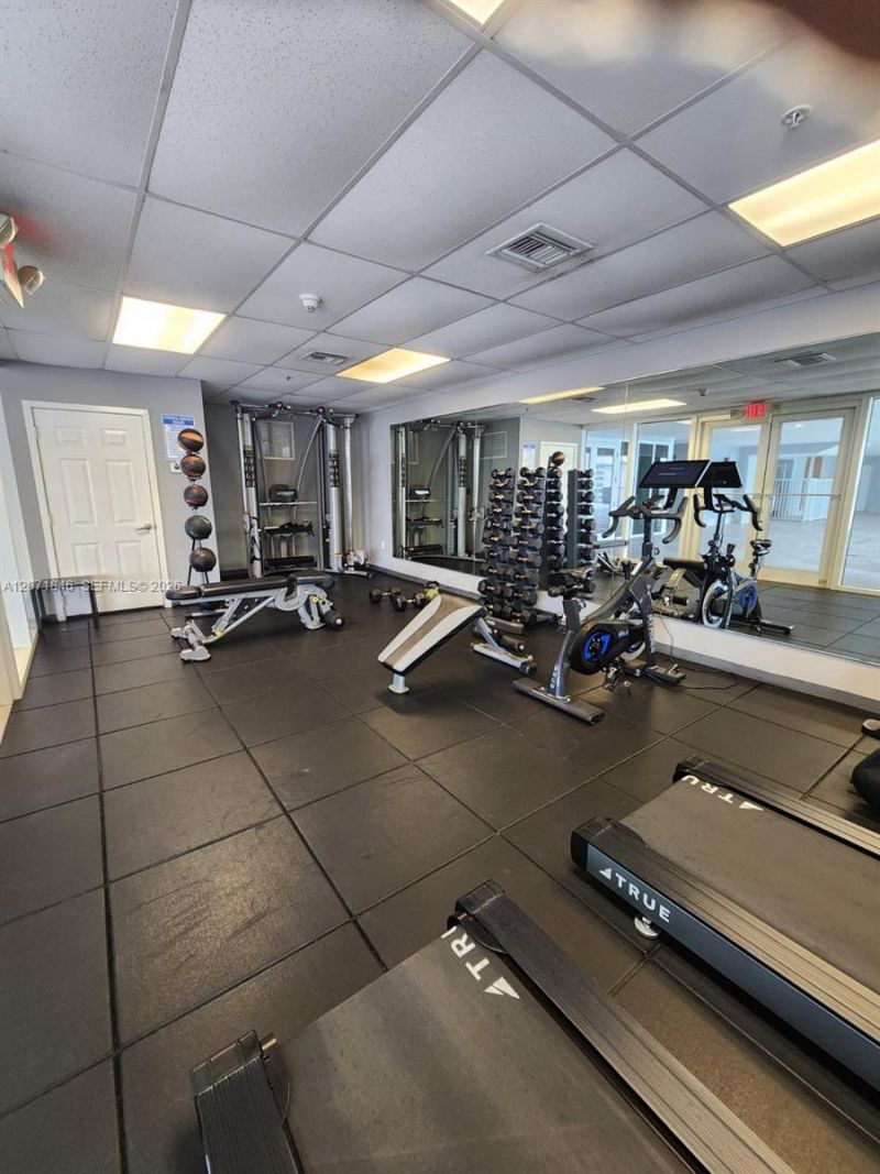 170 SE 14th St , Unit 2303, Miami, FL 33131 Photo