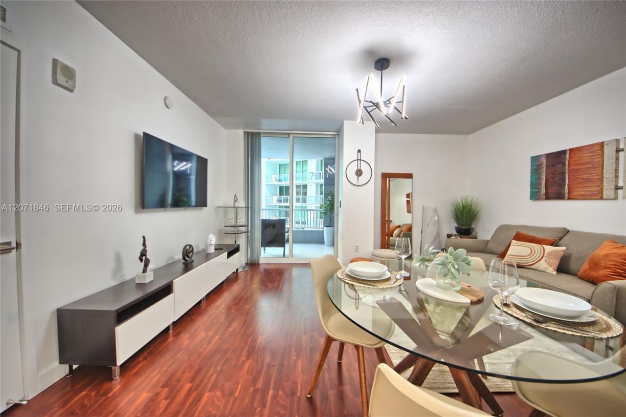 170 SE 14th St , Unit 2303, Miami, FL 33131 Photo