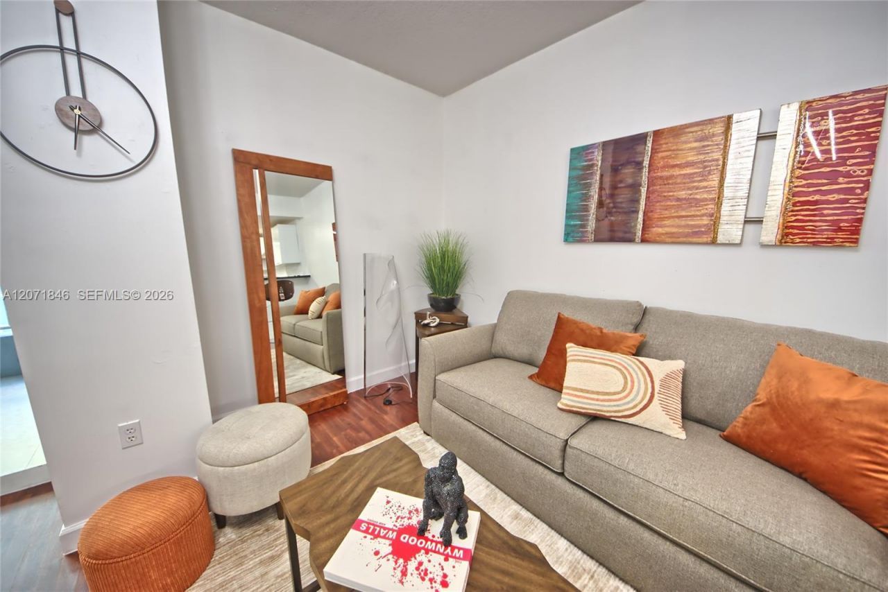 170 SE 14th St , Unit 2303, Miami, FL 33131 Photo