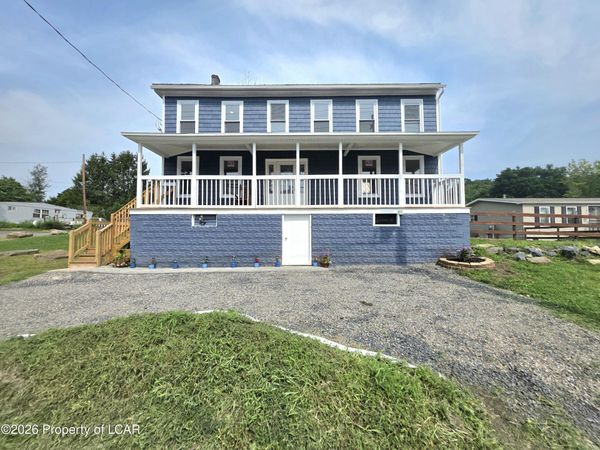 593 Old 209 Road, Tamaqua, PA 18252