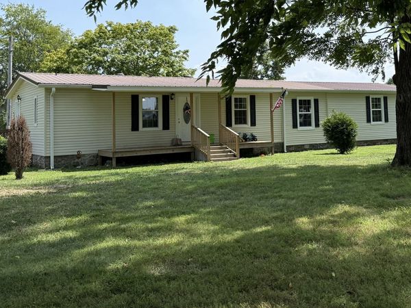 3231 E Stinson Rd, Lafayette, TN 37083