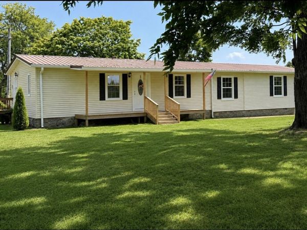 3231 E Stinson Rd, Lafayette, TN 37083