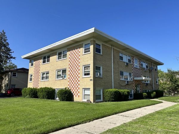 10931 S LLOYD Drive , Unit 1C, Worth, IL 60482
