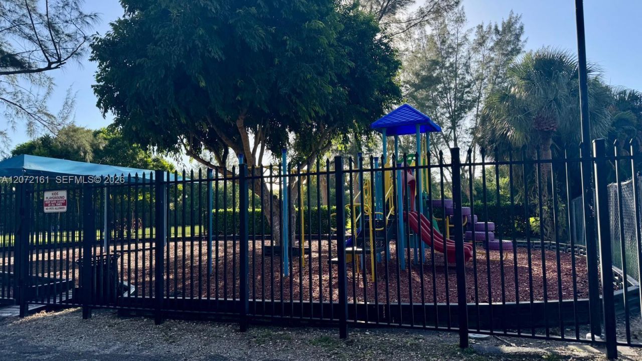 3390 Foxcroft Rd , Unit C305, Miramar, FL 33025 Photo