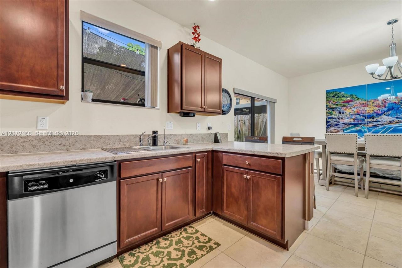 3368 SE 1st St, Homestead, FL 33033 Photo