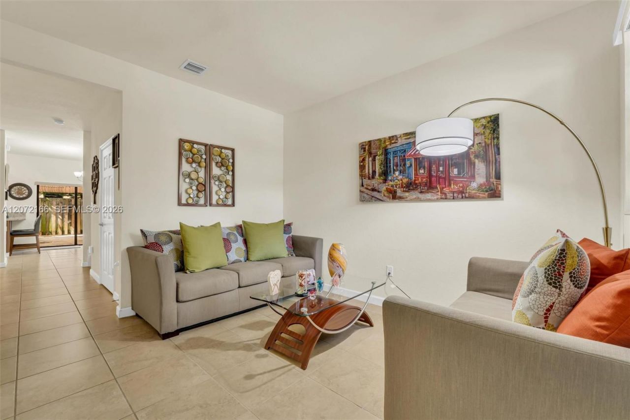 3368 SE 1st St, Homestead, FL 33033 Photo