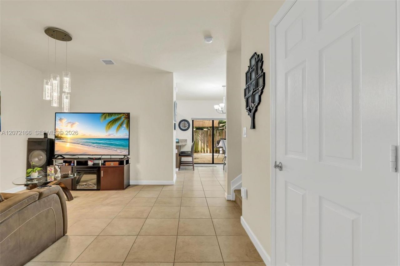 3368 SE 1st St, Homestead, FL 33033 Photo
