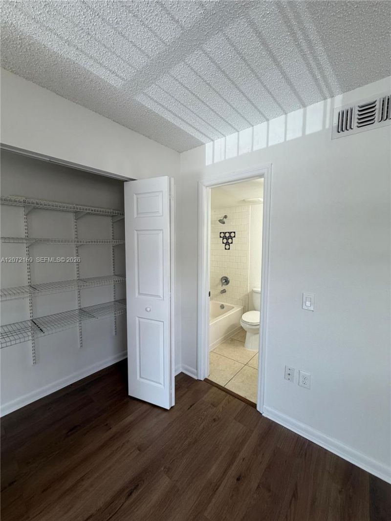 11101 Royal Palm Blvd , Unit 203, Coral Springs, FL 33065 Photo
