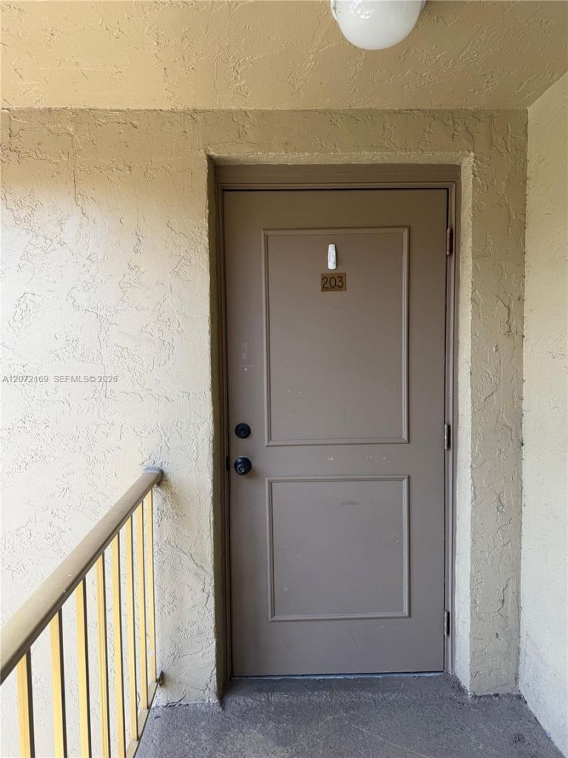 11101 Royal Palm Blvd , Unit 203, Coral Springs, FL 33065 Photo