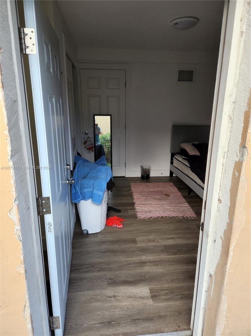 1245 NW 126th St , North Miami, FL 33167 Photo
