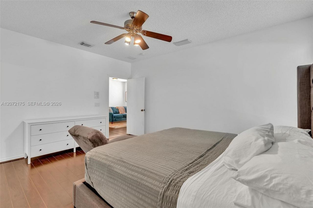 7654 NW 21st Dr , Pembroke Pines, FL 33024 Photo