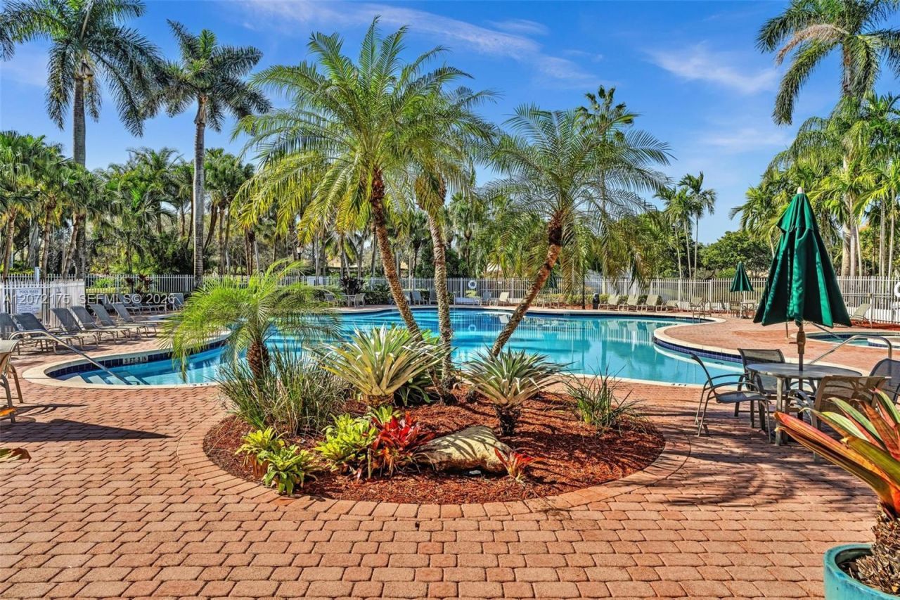 7654 NW 21st Dr , Pembroke Pines, FL 33024 Photo