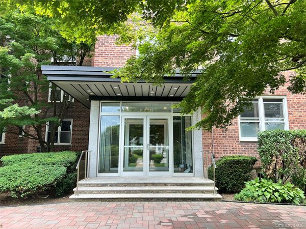 530 Dubois Avenue, Unit 6A, Valley Stream, NY 11581