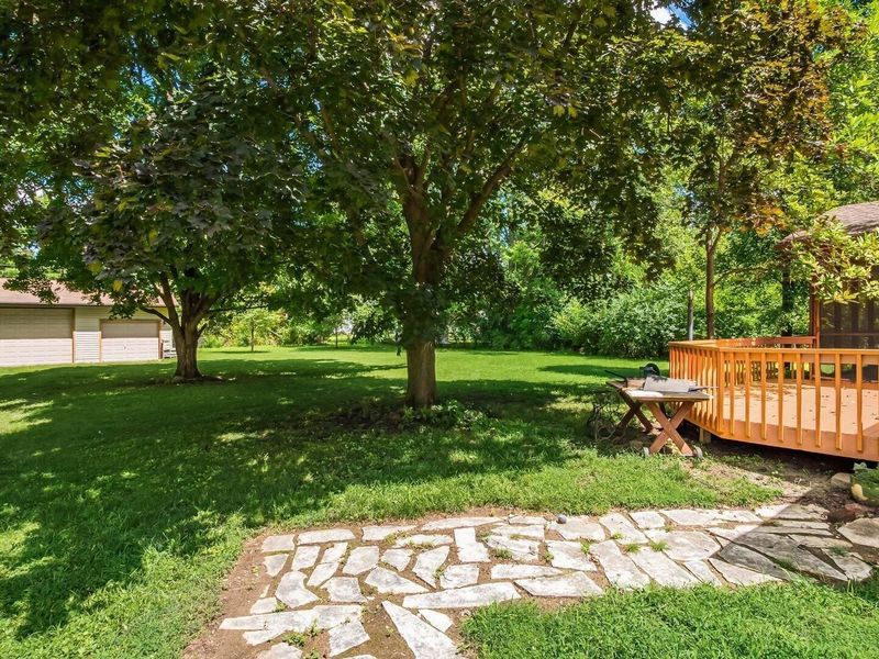 3686 Skyline Drive, Columbus, OH 43235 Photo 9