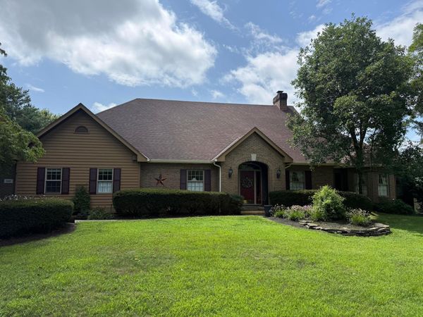 1342 Pinecrest Drive NE, Lancaster, OH 43130